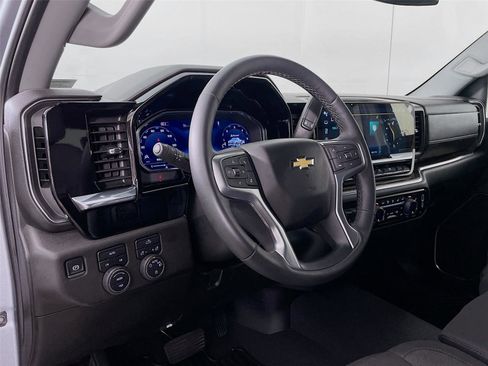 Certified 2025 Chevrolet Silverado 1500 LT image 13