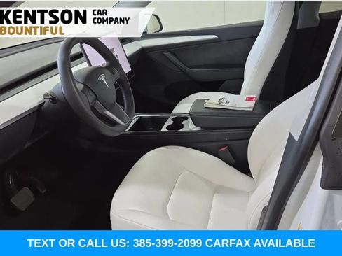 Used 2024 Tesla Model Y Long Range AWD/4WD image 4