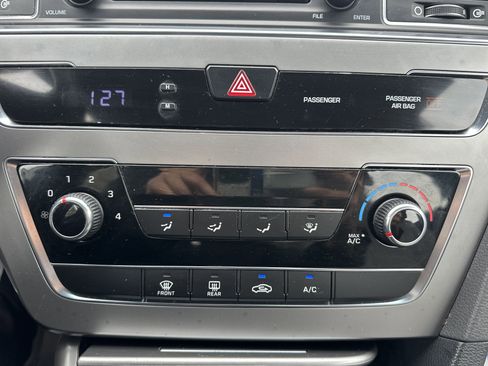 Used 2017 Hyundai Sonata SE FWD image 30
