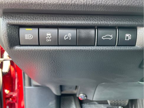 Used 2025 Toyota Camry LE w/ Convenience Package FWD image 11