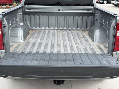 Certified 2023 Chevrolet Silverado 1500 Custom image 27