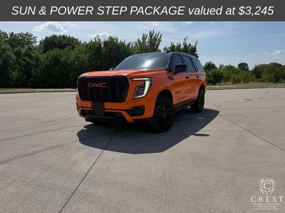 Used 2025 GMC Yukon Denali w/ Sun & Power Step Package