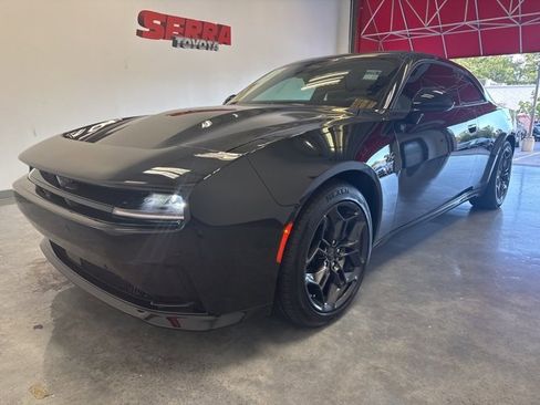 Used 2025 Dodge Charger R/T w/ Quick Order Package 25M R/T image 3