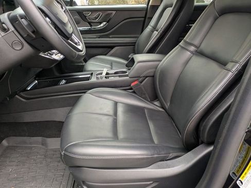 New 2025 Lincoln Corsair AWD w/ Equipment Group 101A image 10