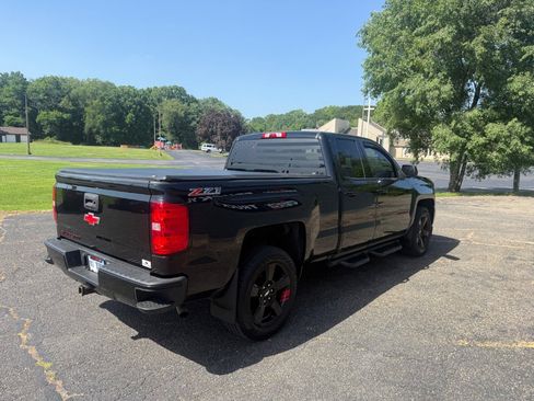 Used 2017 Chevrolet Silverado 1500 LT w/ Redline Edition AWD/4WD image 5