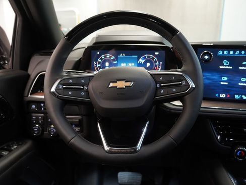 New 2026 Chevrolet Suburban High Country AWD/4WD image 22