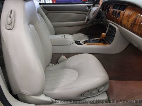Used 2002 Jaguar XK8 Convertible RWD image 33