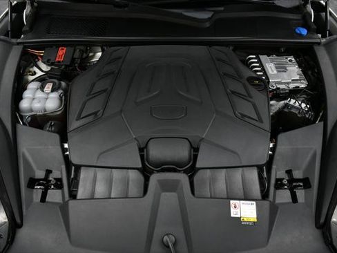 Used 2024 Porsche Cayenne Turbo GT AWD/4WD image 35