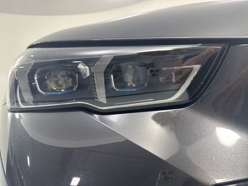 Used 2024 BMW 530i xDrive w/ M Sport Package AWD/4WD image 8