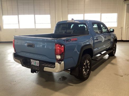 Used 2019 Toyota Tacoma TRD Off-Road image 6