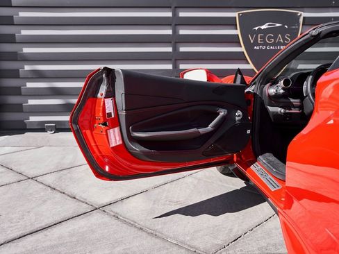 Used 2022 Ferrari F8 Tributo image 36