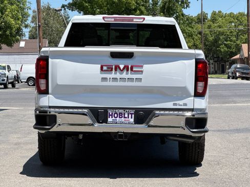 New 2026 GMC Sierra 1500 SLE w/ Preferred Package AWD/4WD image 4