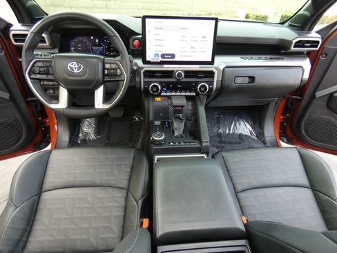 Used 2025 Toyota Tacoma TRD Off-Road w/ TRD Off Road Premium Package image 25