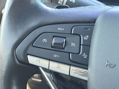Used 2021 Cadillac Escalade Premium Luxury w/ Driver Assist Tech Package AWD/4WD image 44