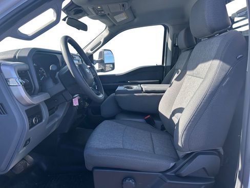 New 2026 Ford F550 4x4 Regular Cab Super Duty image 32