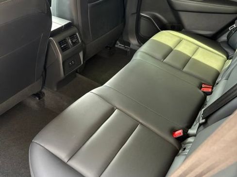Used 2023 Nissan Rogue SV w/ SV Premium B Package FWD image 4