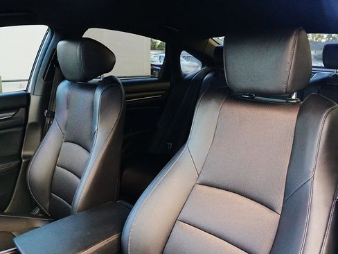 Used 2022 Honda Accord Sport image 10