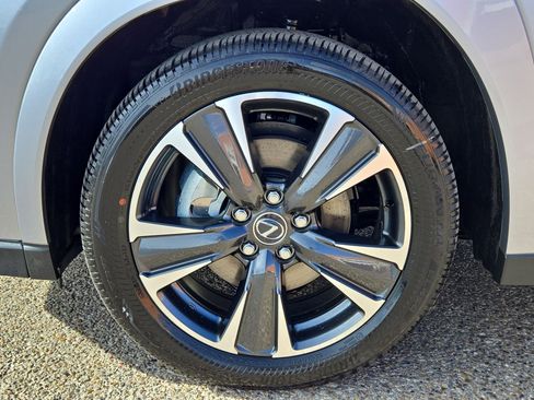 New 2025 Lexus UX 300h FWD image 11