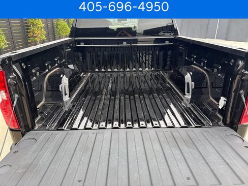Used 2024 Chevrolet Silverado 1500 LT w/ Z71 Off-Road Package AWD/4WD image 26