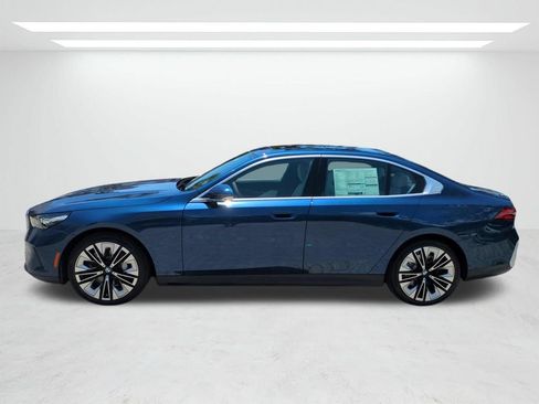 New 2027 BMW 530i RWD image 7