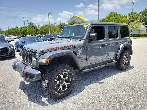 Used 2023 Jeep Wrangler Unlimited Rubicon w/ Cold Weather Group AWD/4WD image 3
