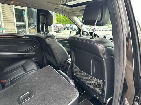 Used 2011 Mercedes-Benz GL 450 4MATIC w/ Premium 2 Pkg image 23