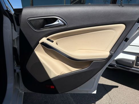 Used 2019 Mercedes-Benz CLA 250 image 35