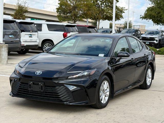 Used 2026 Toyota Camry LE w/ Convenience Package FWD image 7