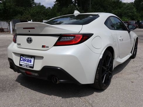 Used 2025 Toyota GR86 Premium w/ ALL Weather Mat Package (TMS) RWD image 7