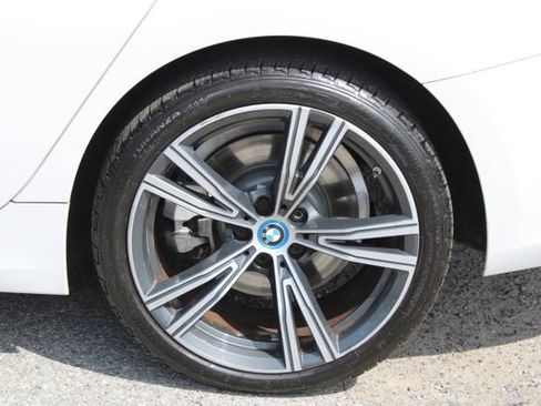 Used 2022 BMW 330e w/ Convenience Package RWD image 8