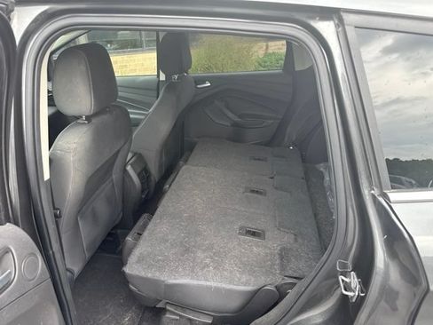 Used 2016 Ford Escape SE w/ Equipment Group 201A AWD/4WD image 9