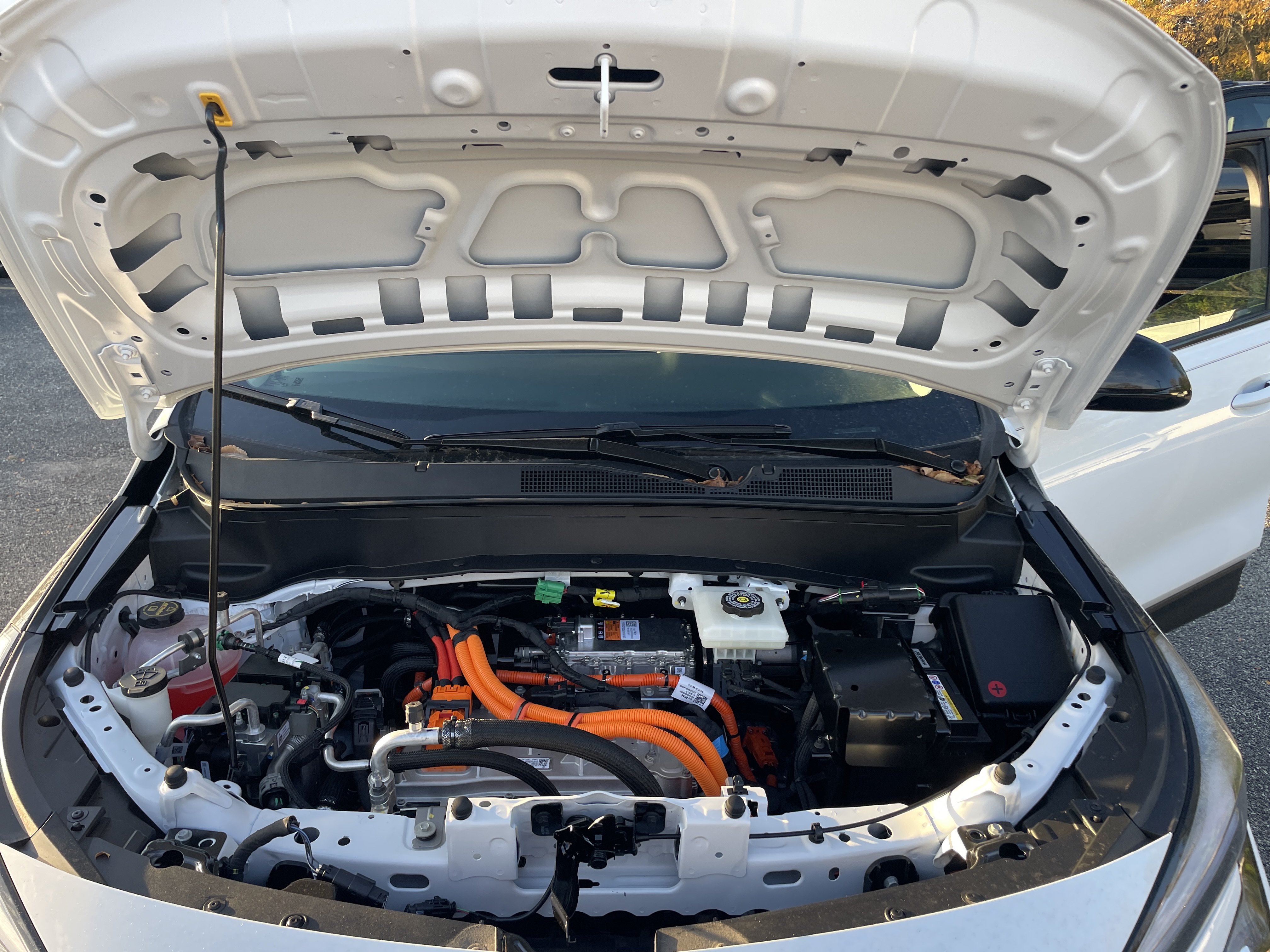 New 2027 Chevrolet Bolt LT w/ Comfort Package FWD image 9