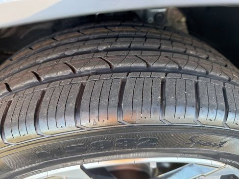 Used 2023 BMW X1 xDrive28i w/ Premium Package image 10