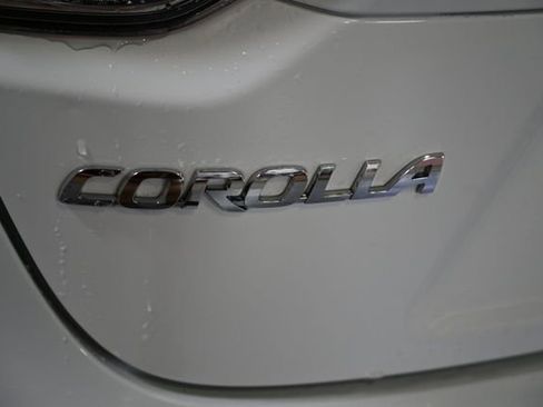 Used 2023 Toyota Corolla LE image 12