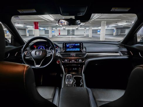 Certified 2022 Honda Accord Sport image 3