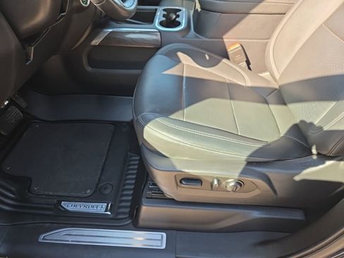 Certified 2021 Chevrolet Silverado 1500 LTZ w/ Technology Package image 12