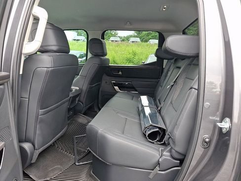Used 2024 Toyota Tundra Limited AWD/4WD image 13