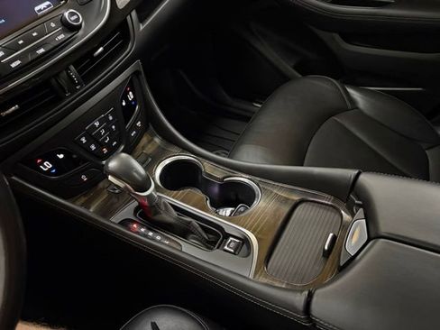 Used 2020 Buick Envision Essence FWD image 48