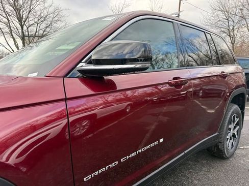 New 2025 Jeep Grand Cherokee Limited w/ MOPAR Finishing Package image 4