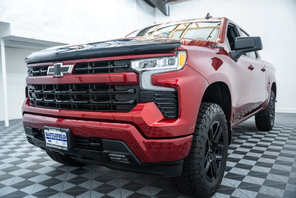 Used 2024 Chevrolet Silverado 1500 RST w/ LPO, Dark Essentials Package AWD/4WD image 3