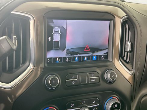 Used 2022 Chevrolet Silverado 2500 High Country w/ Z71 Off-Road Package AWD/4WD image 13
