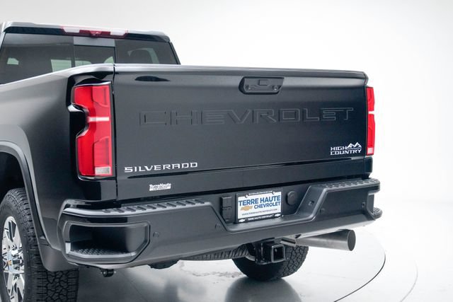 New 2026 Chevrolet Silverado 2500 High Country w/ Technology Package AWD/4WD image 6
