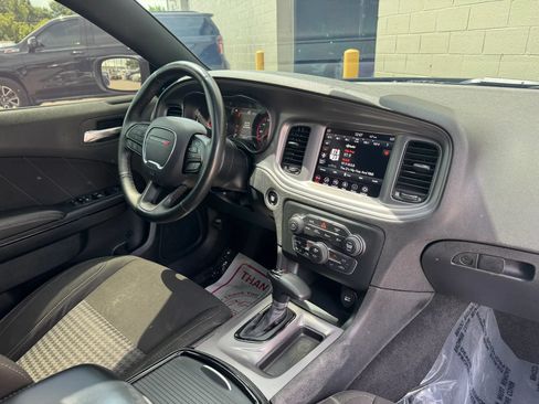 Used 2023 Dodge Charger SXT w/ Blacktop Package AWD/4WD image 17