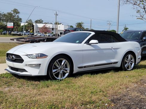 Used 2021 Ford Mustang Premium w/ Pony Package image 28