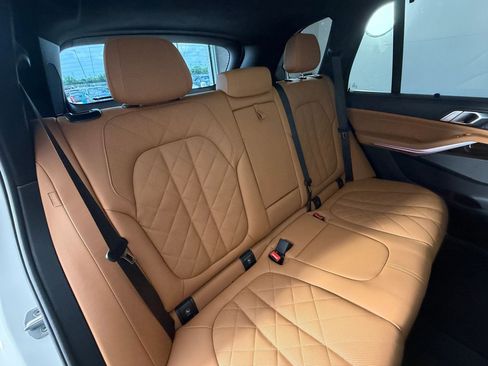 Certified 2025 BMW X5 sDrive40i w/ Executive Package RWD image 33