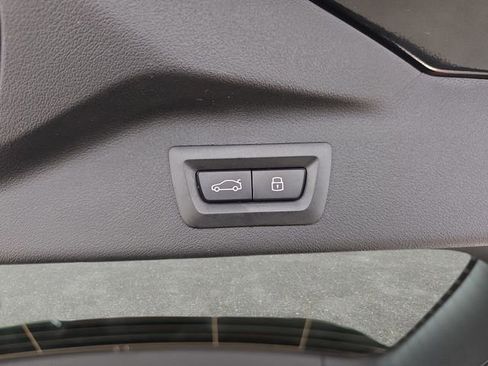 Used 2026 BMW X7 xDrive40i w/ M Sport Package image 36