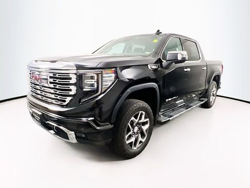 Used 2022 GMC Sierra 1500 Denali AWD/4WD image 3
