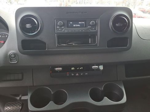 Used 2026 Mercedes-Benz Sprinter 2500 image 22