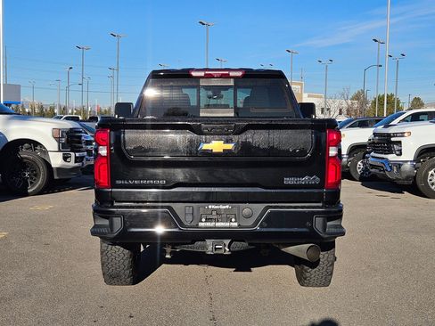 Used 2022 Chevrolet Silverado 3500 High Country w/ Z71 Off-Road Package image 4