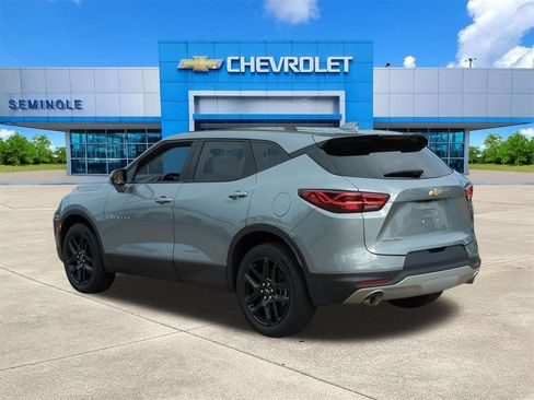 Used 2024 Chevrolet Blazer LT FWD image 3